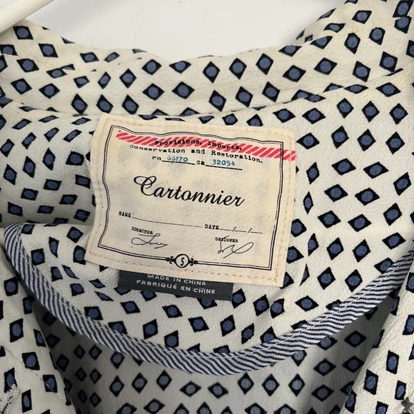 Drapey off-white shirt-dress with black & blue pattern - Picture 3 of 5